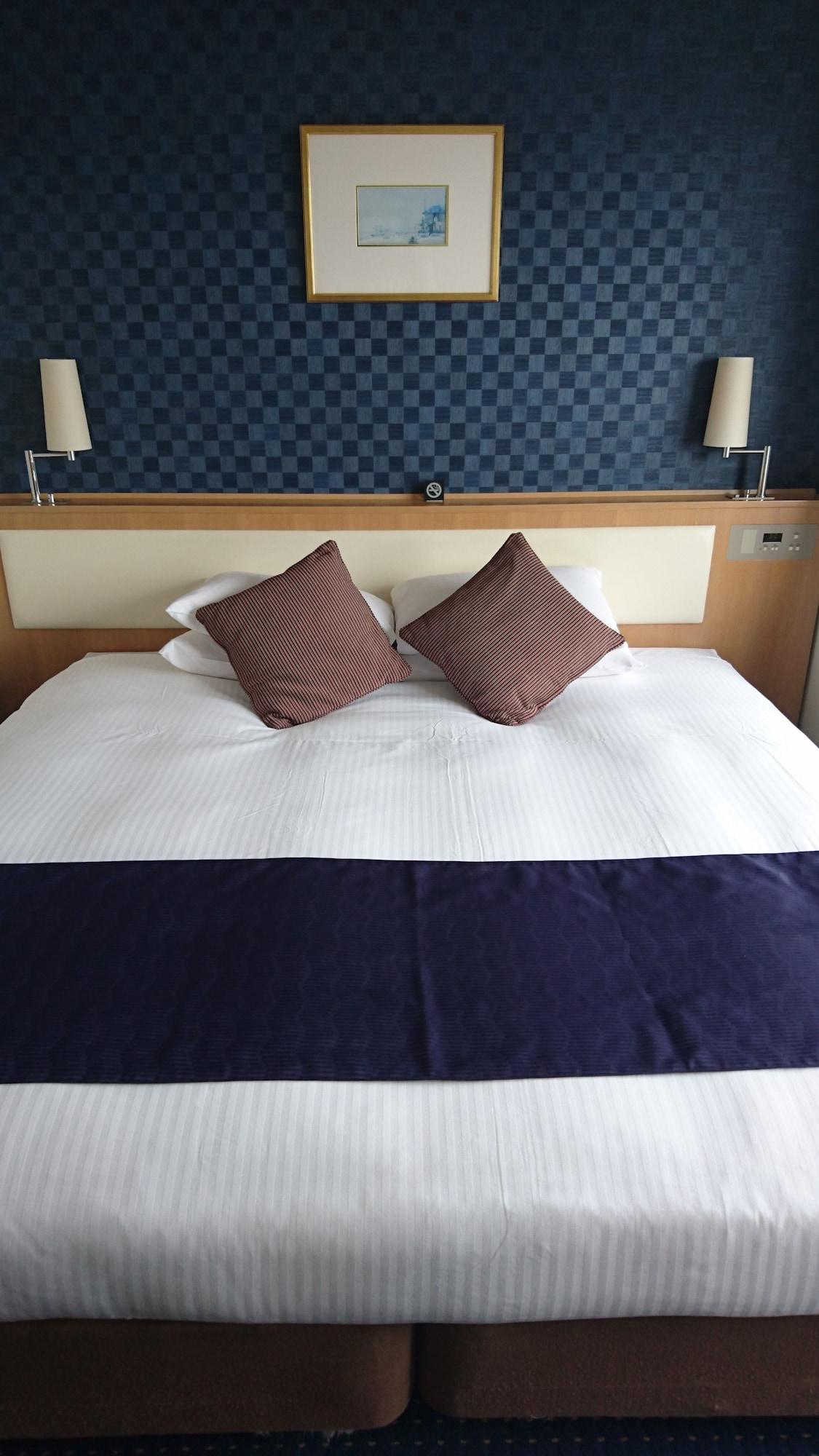 Ana Holiday Inn Tokyo Bay By Ihg מראה חיצוני תמונה